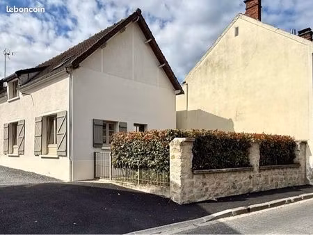 maison  2 chambres  jardin à thiers-sur-thève  village au sud de senlis 