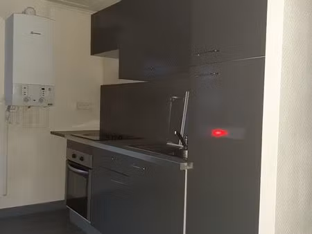 f2 rénové lumineux au clame