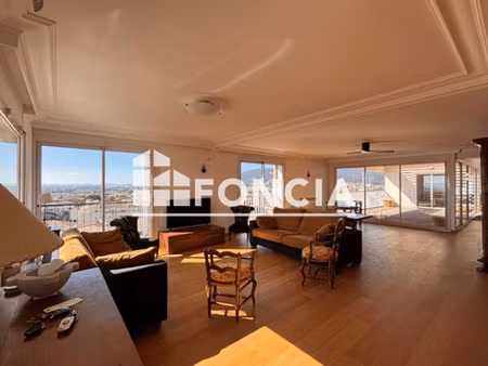 appartement de luxe à louer dans le quartier gambetta