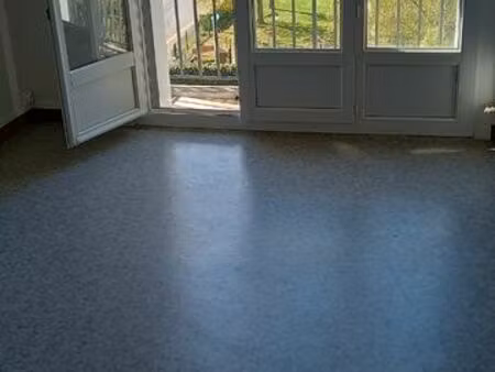 vends appartement joue les tours centre 42m2