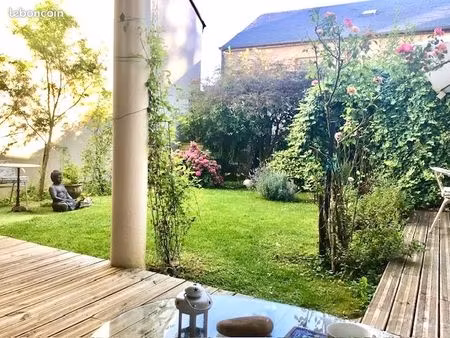 appartement 140 m2 avec jardin 2 minutes de la frontière