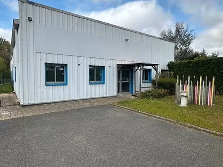 local de bureaux et de stockage