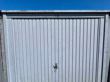 garage/box