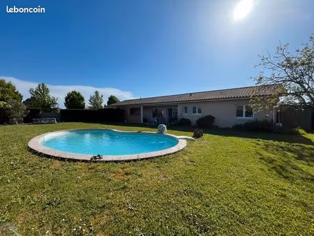 maison 5 pièces terrain 1442m²