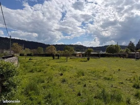 terrain constructible bourg sur colagne