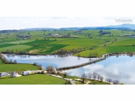 terrain 689 m² saint eusebe