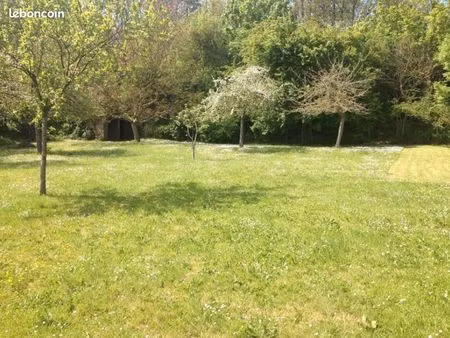 terrain 640 m² semblancay