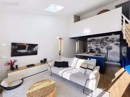 duplex 90m2 rénové avec grande terrasse et parc privé - lessy
