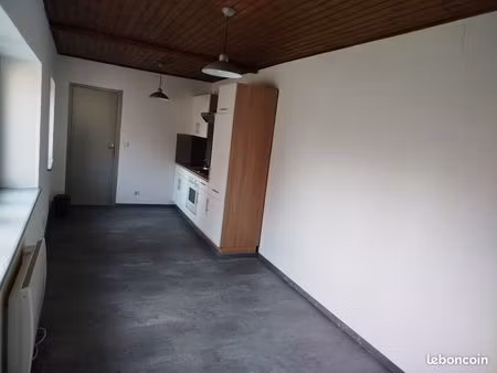ensisheim centre-ville loue f2  39m2 dans maison individuelle