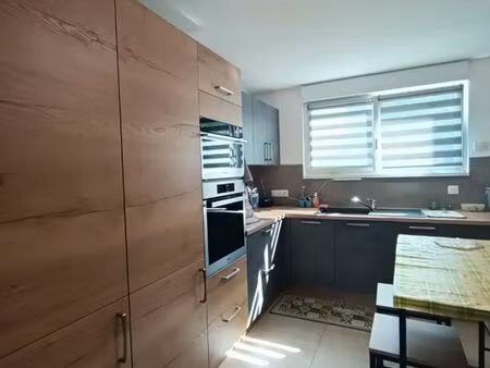 appartement 3 pièces 81 m²
