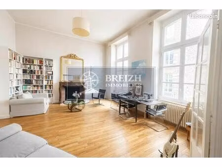 appartement 3 pièces 117 m²