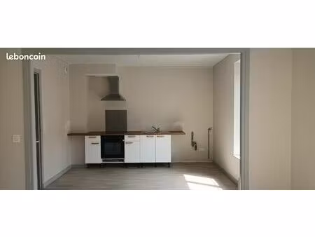 logement entièrement refait à neuf-centre ville- classé a-a au dpe. loyer prix bas défiant