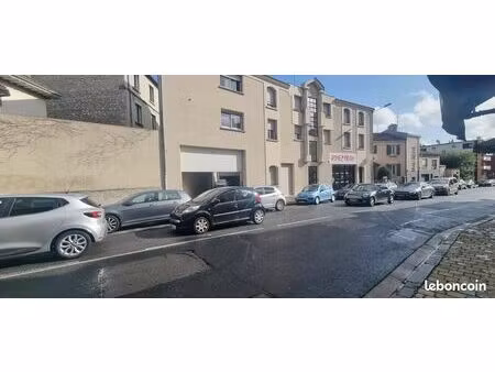 local commercial avec forte visibilité – 460 m² exploitables – reims