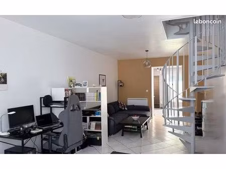 maison de ville 4 pièces 77 m²