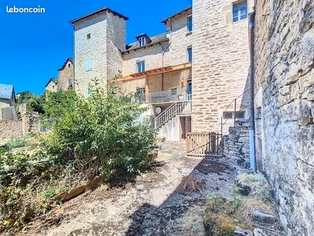 maison 25 pièces 529 m²