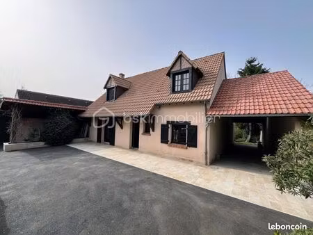 maison 7 pièces 184 m²