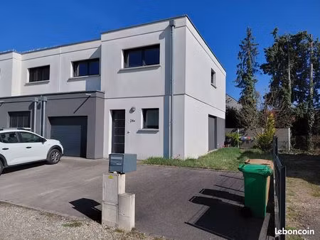vend jolie maison jumelée
