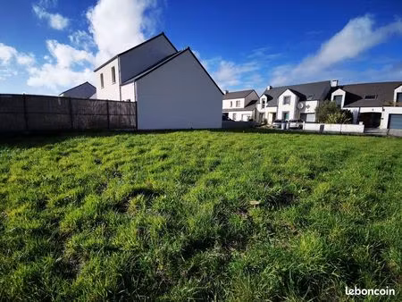 terrain viabilisé 392m²