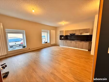 appartement t2 de 55 m² en plein centre-ville de jarny