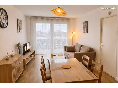appartement t2  46m²  balcon  2 parkings