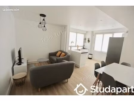 chambre 1 pièce 11 m²