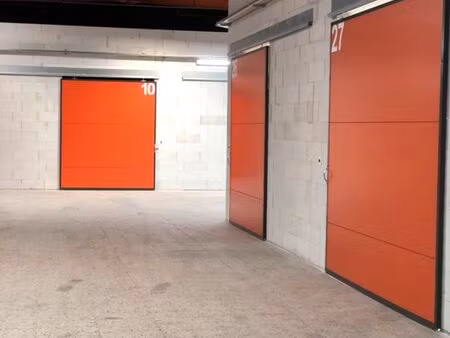 box en location / box à louer / box / dépot / louer / entrepot à louer / box de stockage à