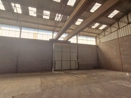 entrepot 500m2