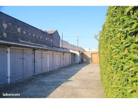 garages à louer vénissieux rue e maréchal
