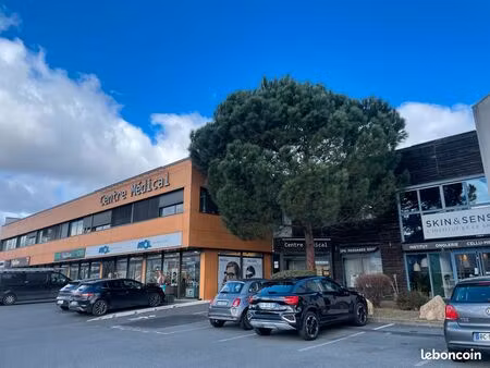 local professionnel bureau centre médical