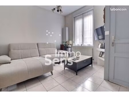 maison 4 pièces 70 m²