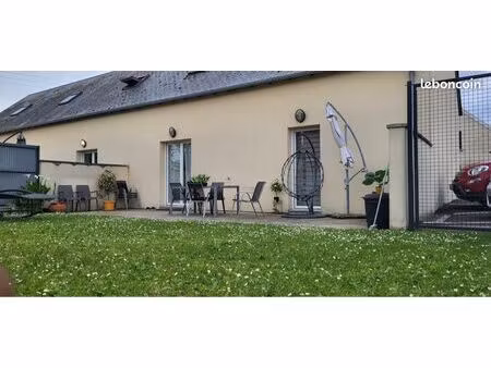 loue maison avec 3 chambres