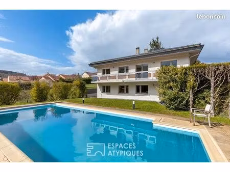 propriété 8 pièces 227 m²