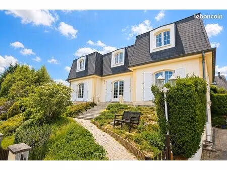 villa 5 pièces 180 m²