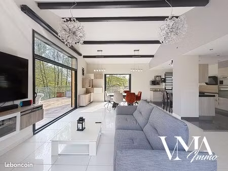 villa 7 pièces 280 m²
