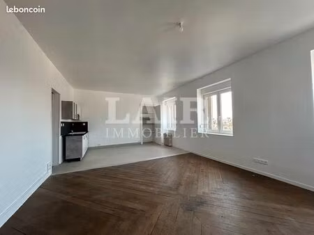 appartement 1 pièce 40 m²