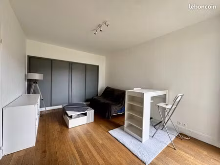 studio 1 pièce 26 m²