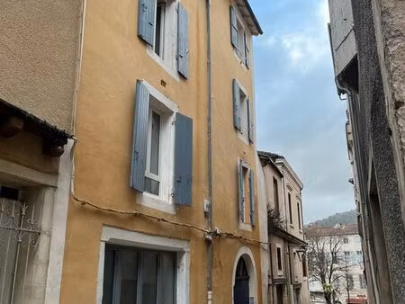 grand t2 54m² rez de chaussée centre ville