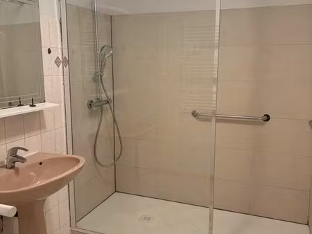 à louer – appartement rdc 61 m² + jardinet privé – 520 /mois hc