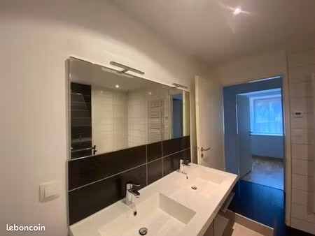 loue f3 avec jardin dans copropriété frahier