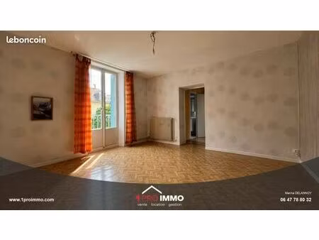 appartement 4 pièces 77 m²