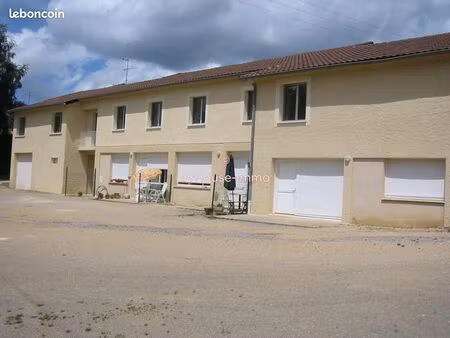 immeuble 12 pièces 580 m²