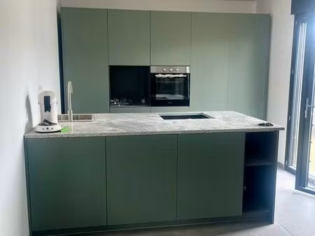 maison neuve moderne