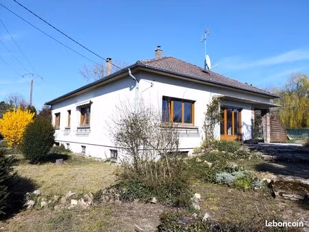 propriété 32 ares avec maison 135 m2 et terrain constructible sur 10 ares