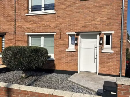 vends maison semi mitoyenne sur lewarde