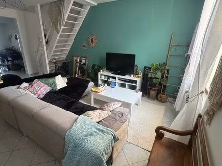 location maison de ville