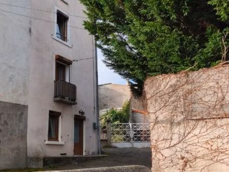 maison à 5 min cournon