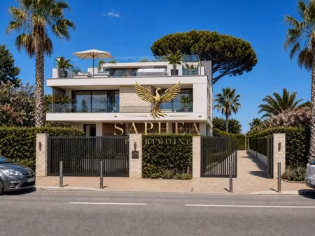 maison de luxe à vendre à sanary-sur-mer