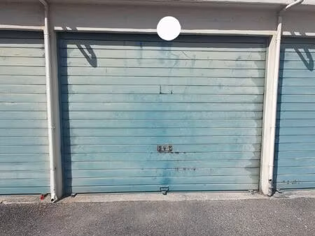parking/box venissieux
