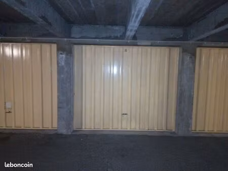 vente garage fermé sous-sol