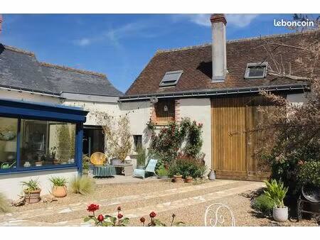 maison de caractère lumineuse  beau jardin paysagé